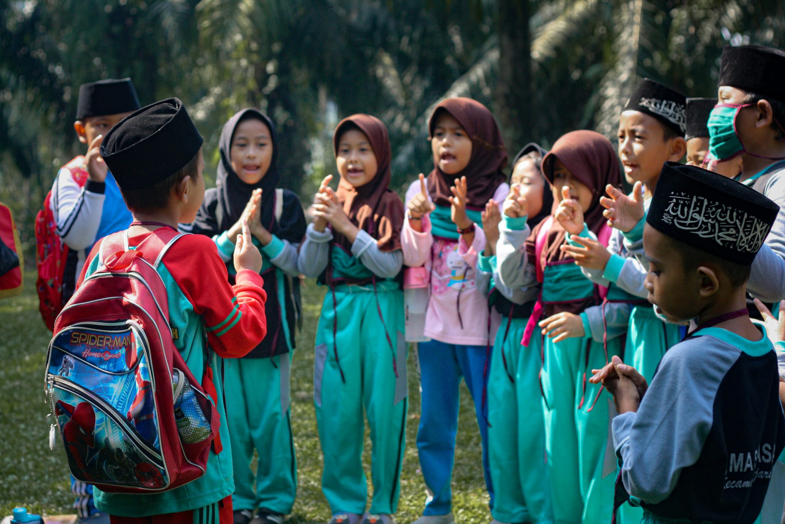 kids in indonesia